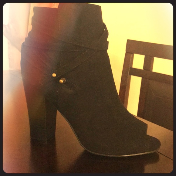 JustFab Shoes - Just used to try
